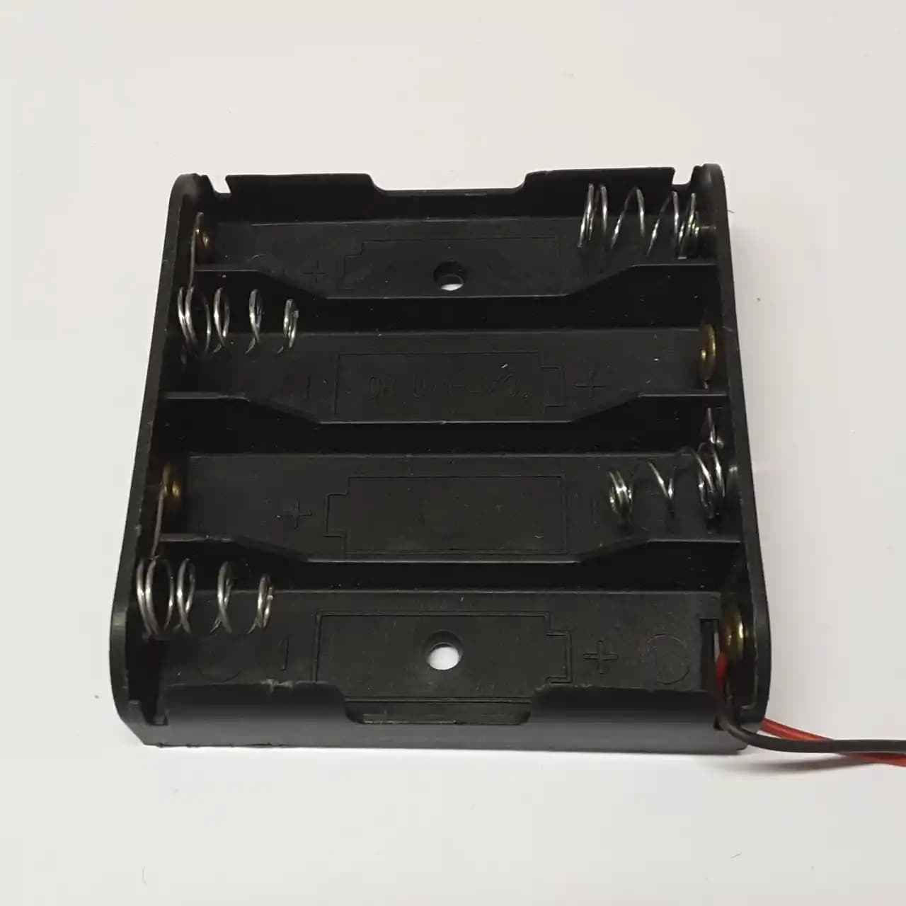 Elektronik Aksesuarları İçin Güvenli ve Pratik Pil Kutuları Çözümleri