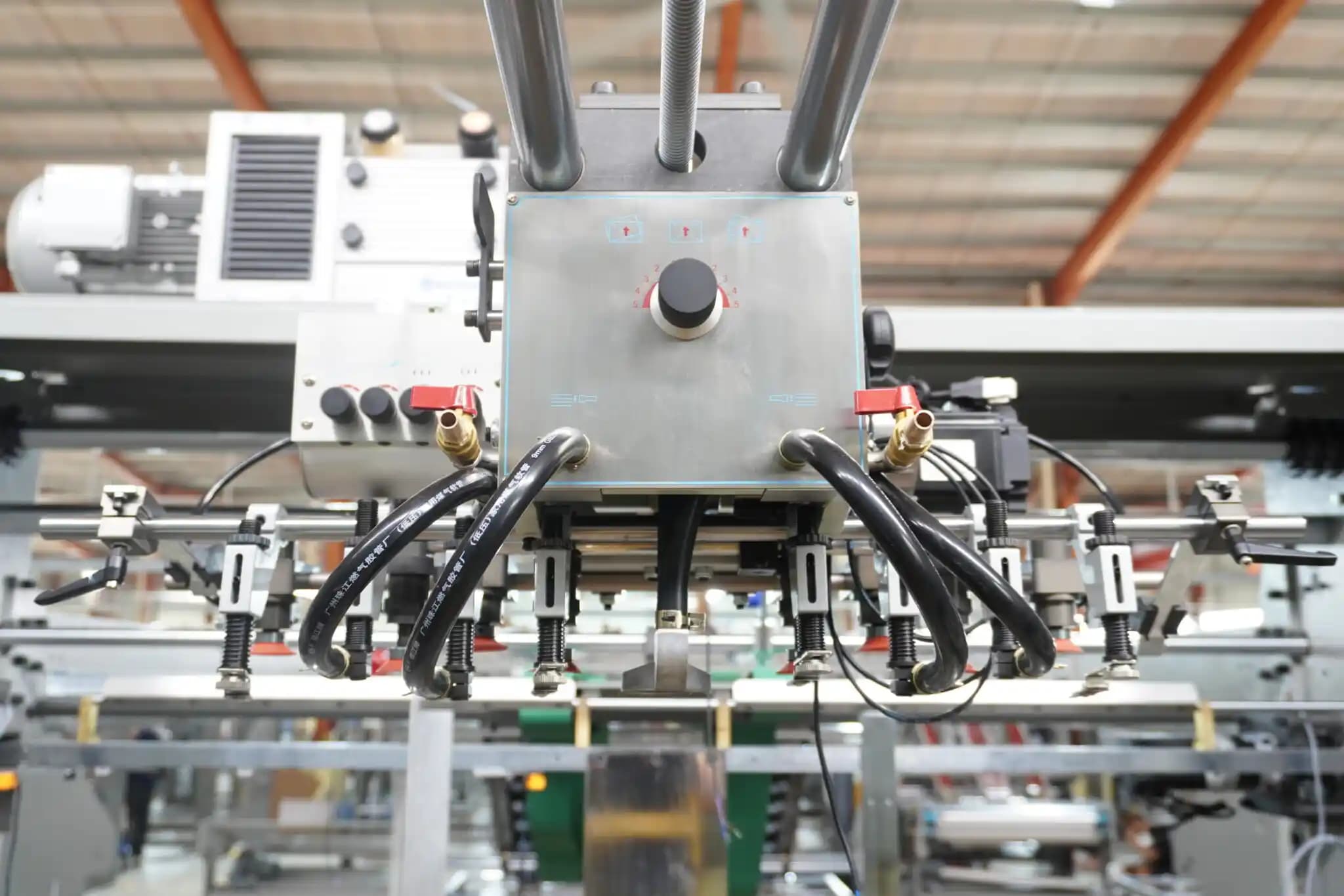 Elektronik Sektöründe Laminatör Makinesi Seçimi ve Kullanım Alanları Analizi