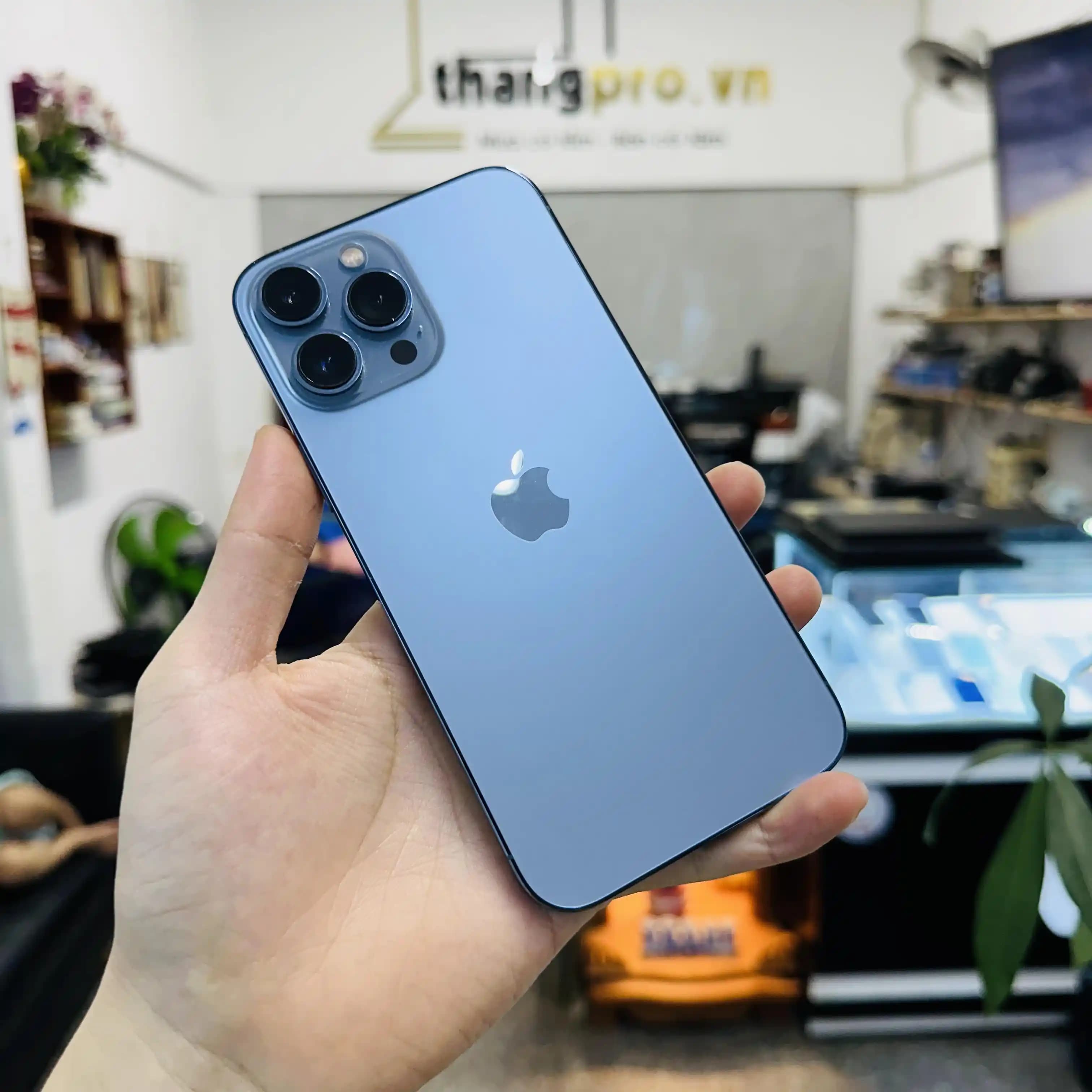 iPhone 13 Pro Max: Gelişmiş Özellikler ve Uyumlu Aksesuarlarla Teknolojide Yeni Dönem