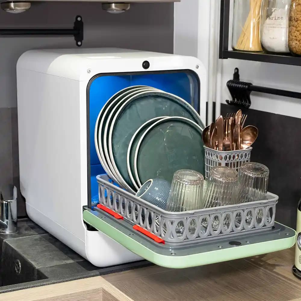 Küçük Bulaşık Makineleri: Alan Tasarrufu ve Verimlilik İçin En İyi Çözüm