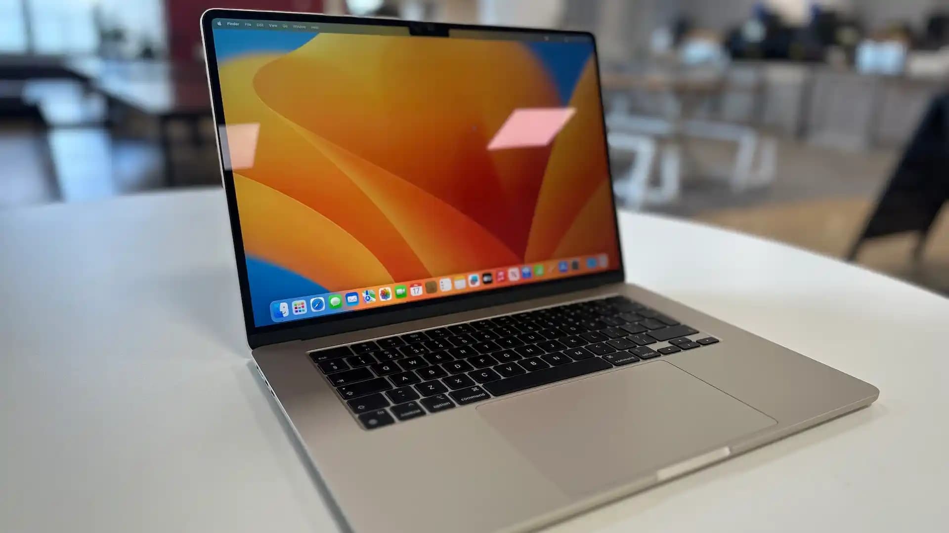 MacBook Air M2 15 İnç İnceleme: Güç, Şıklık ve Yüksek Performans Bir Arada