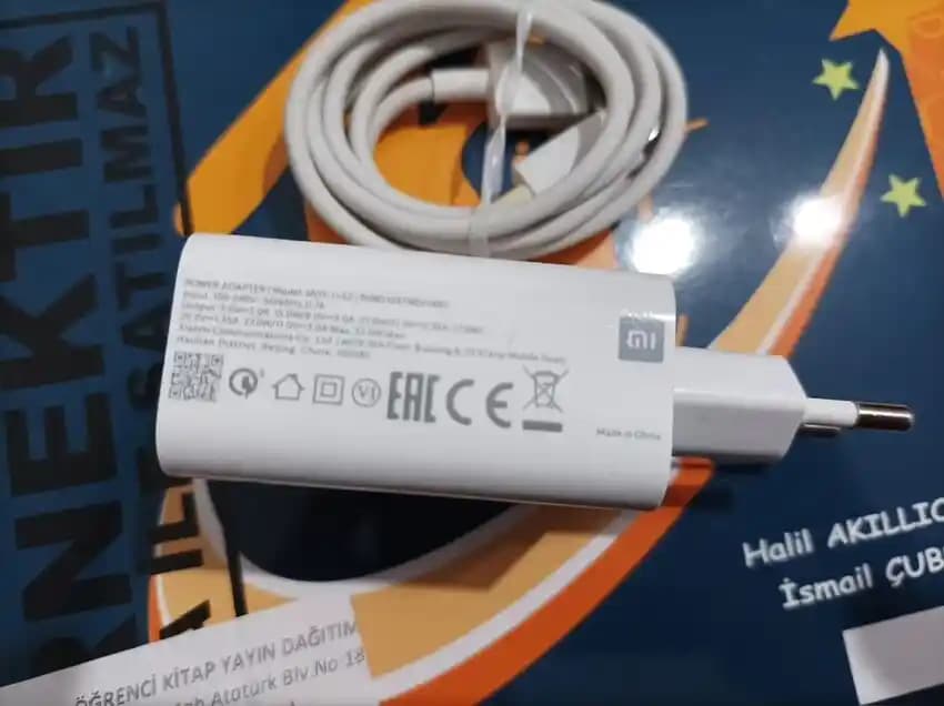 Orijinal Xiaomi Şarj Aletleri Güvenilirlik ve Performans İçin En İyi Seçenekler