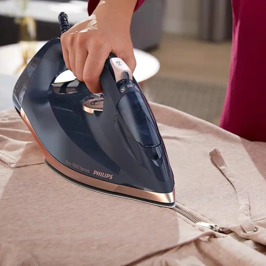 Philips DST7510/80 Ütü: Güçlü Performans ve Yenilikçi Özelliklerle Üstün Kullanım Deneyimi