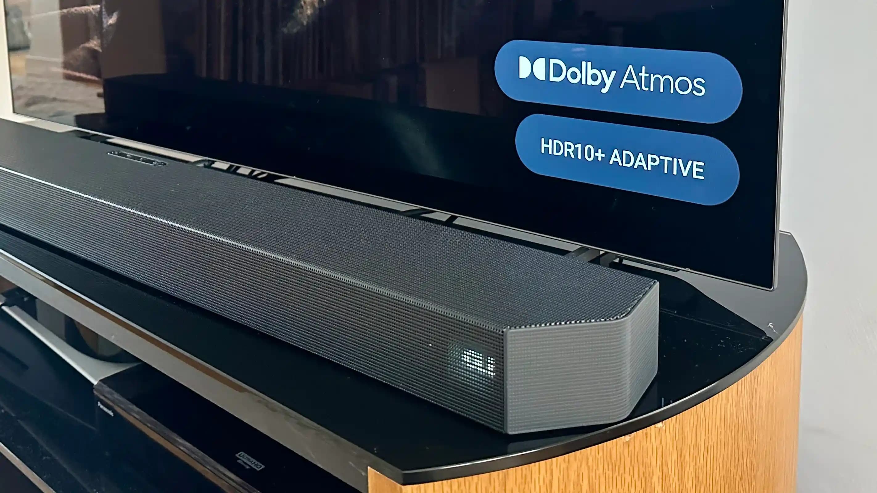 Samsung Q600C: Yüksek Kaliteli Görüntü ve Akıllı Özelliklerle Modern Televizyon Deneyimi