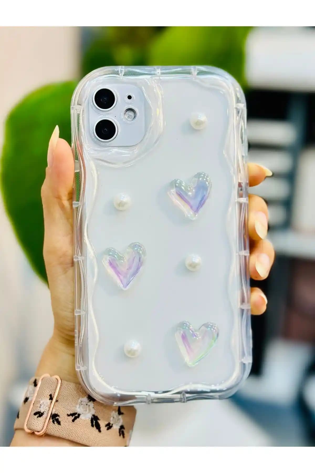 iPhone 11 için 3D inci detaylı silikon kılıf estetik ve dayanıklı koruma sağlar