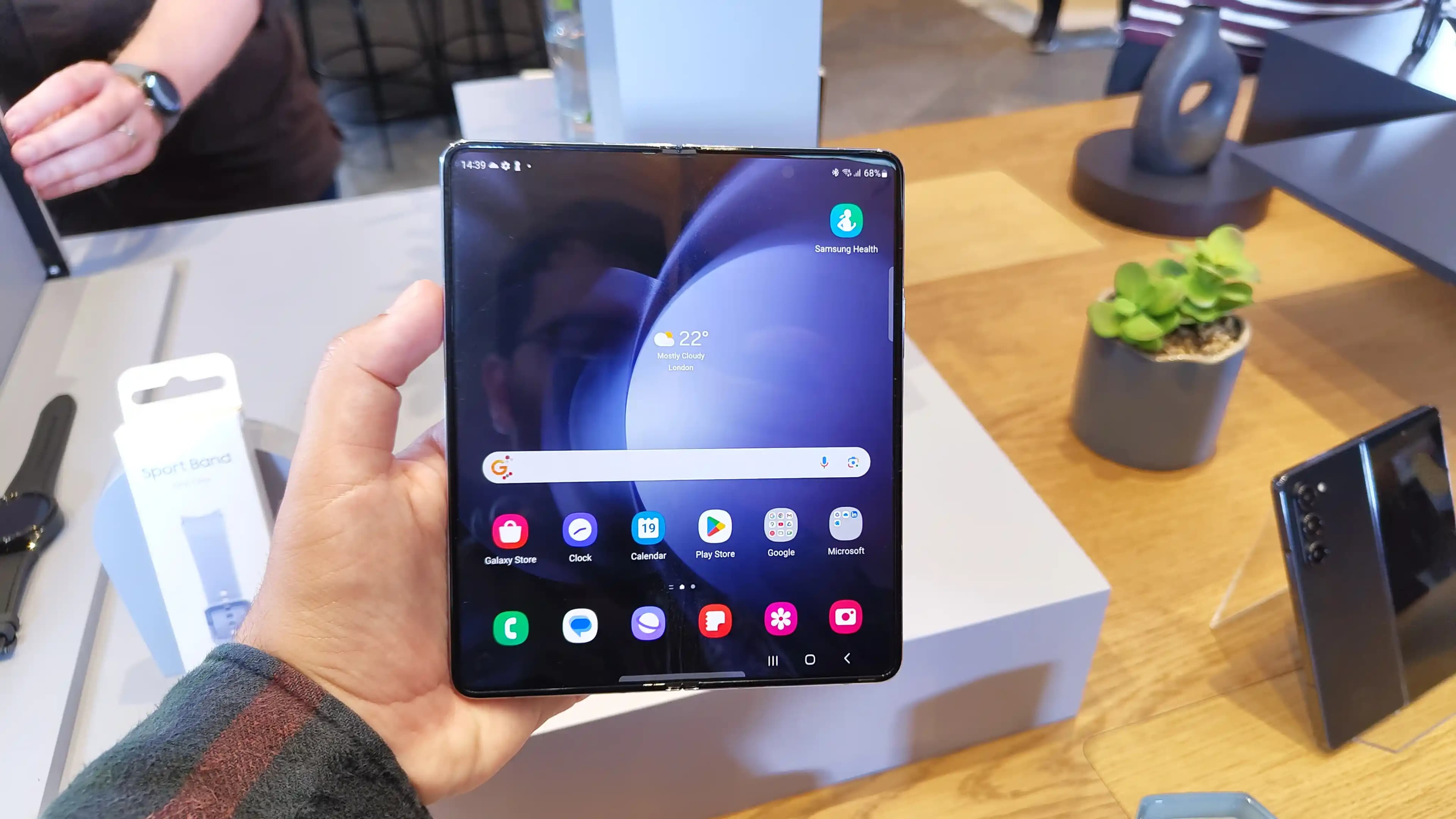 Samsung Galaxy Z Fold 5: Katlanabilir Akıllı Telefonların En Güncel ve Gelişmiş Modeli