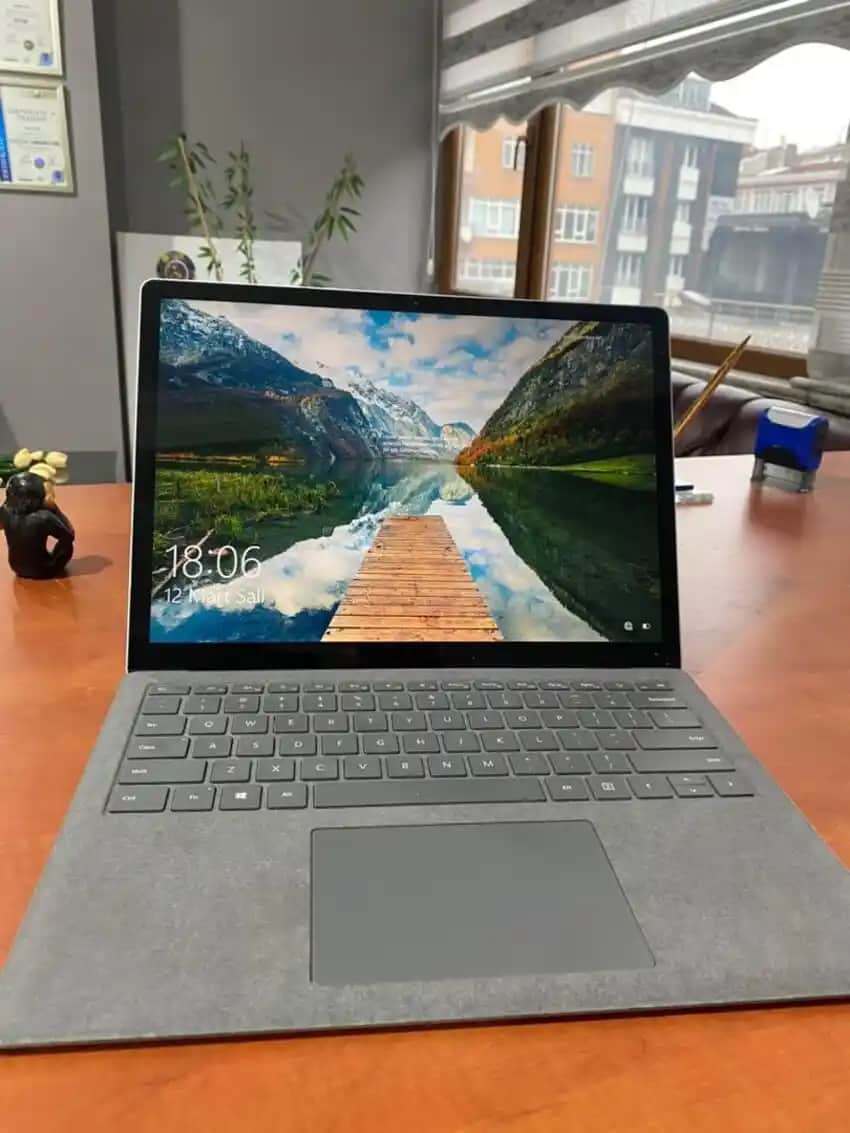 Son Model Laptoplar: Güncel ve Performanslı Dizüstü Bilgisayar Seçenekleri