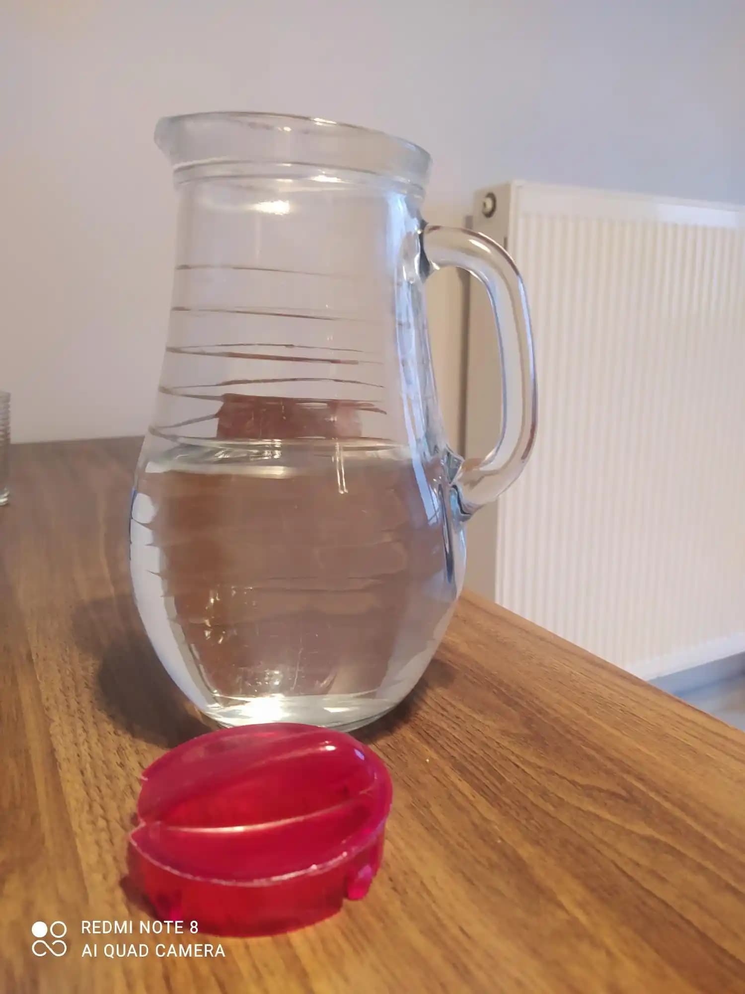 Sürahi Kapağı Seçimi ve Çeşitleri: Mutfak ve Ofislerde Pratik Saklama Çözümleri