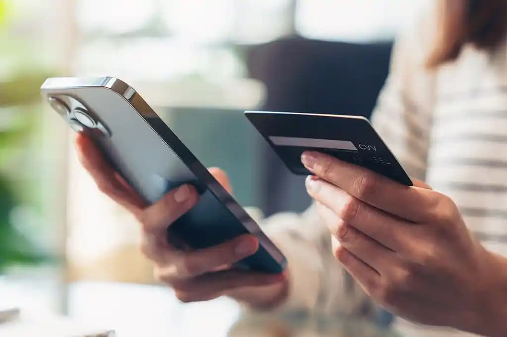 Telefon Almak İçin Kredi Kullanmanın Avantajları ve Dikkat Edilmesi Gerekenler